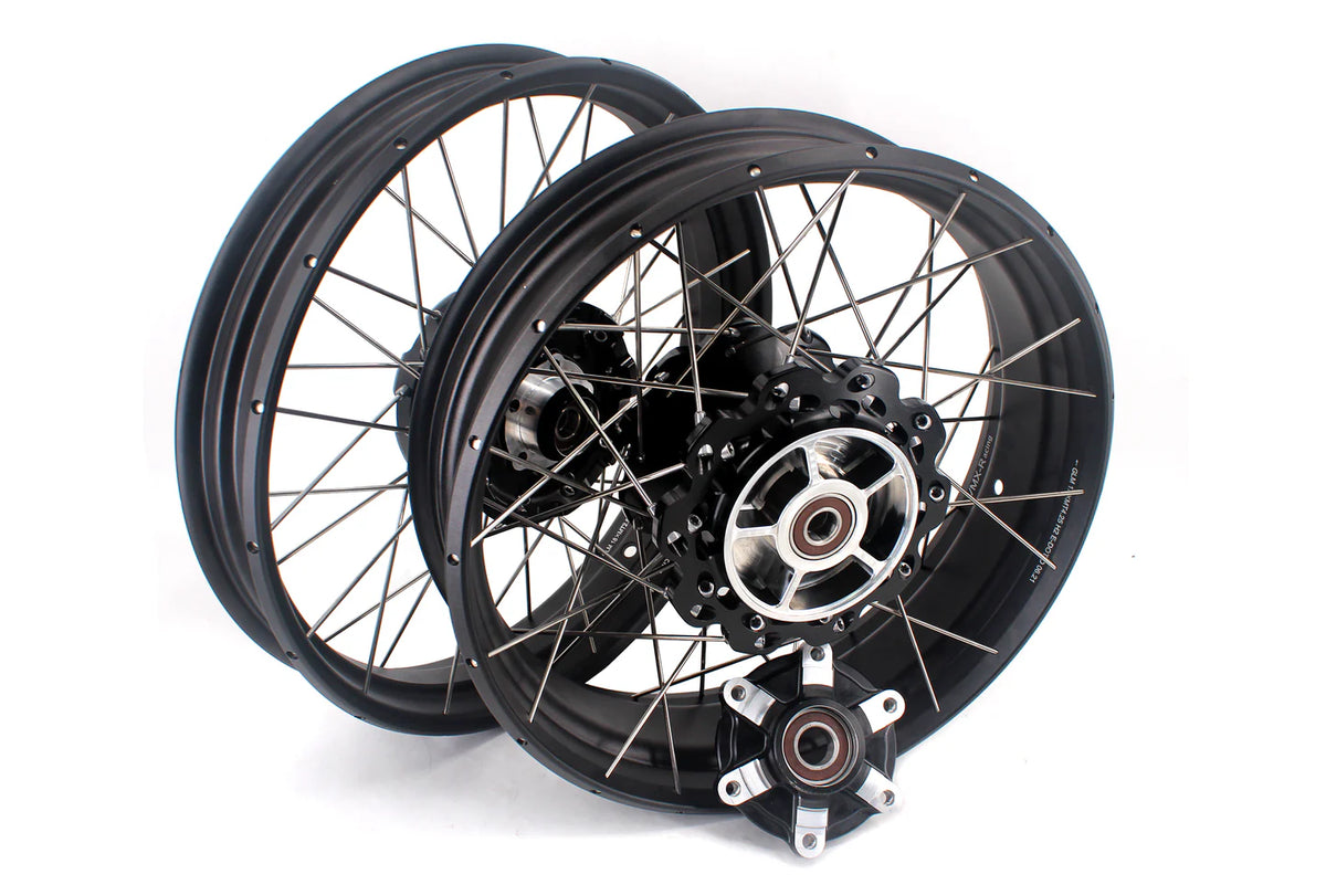 ROUE AV & AR TUBELESS KKE RACING TRIUMPH T100 (2021-2024)